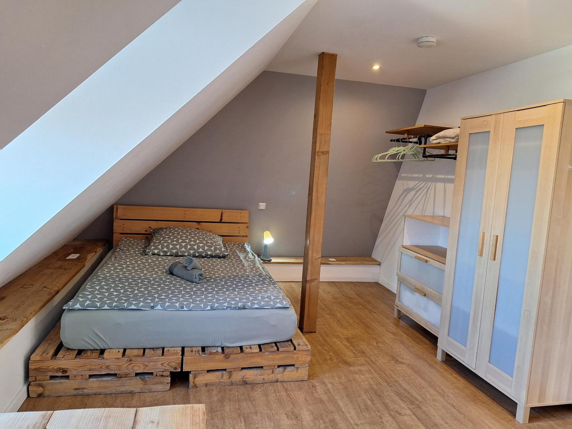 Bielefeld Zentral Komplette Fewo, 4 Schlafbereiche Bis Zu 8 Personen Exterior foto